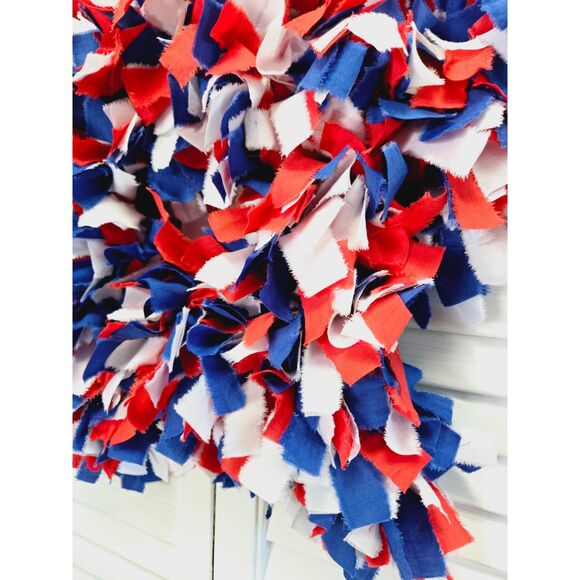 HAND CRAFTED Red White & Blue Americana Patriotic 4th of July Star Rag Wreath - Picture 4 of 4